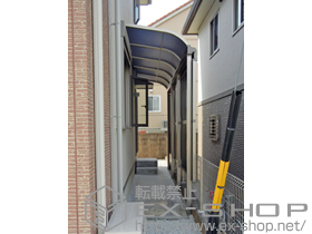 のテラス屋根 ライザーテラスII R型 テラスタイプ  積雪〜20?対応＋サイドスクリーン2段＋前面ｽｸﾘｰﾝふさぎ材　標準 施工例