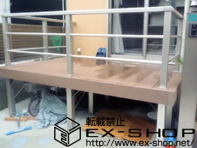 YKKAPのウッドデッキ リウッドデッキ 200 単体+シンプルモダンデッキフェンス2型＜横格子2本タイプ＞ 施工例