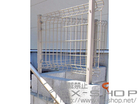 のフェンス・柵 マイアミフェンス8A型　自在柱式 施工例