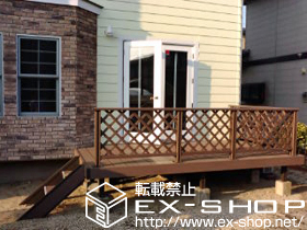 のウッドデッキ リコステージII 単体＋デッキフェンス　フラットラチスパネル(粗目) 施工例