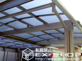 のカーポート キューブポートプラス レギュラー 積雪〜20cm対応＋キューブポートプラスレギュラー用 サイドパネル2段仕様 施工例