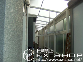 のテラス屋根 ヴェクターテラス F型 テラスタイプ 単体　積雪〜20cm対応+前面パネルHs2,000用+吊り下げ物干し　標準　2本入 施工例