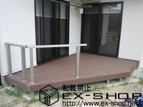 のウッドデッキ リウッドデッキ 200 単体＋シンプルモダンデッキフェンス1型＜笠木のみタイプ＞ 施工例