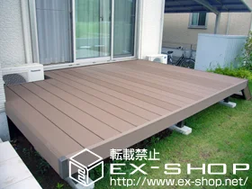 LIXIL リクシル(トステム)のウッドデッキ リコステージII 単体＋ステップ2段 施工例