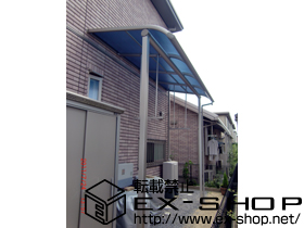 のテラス屋根 プレシオステラス  R型 テラスタイプ 単体 積雪〜20cm対応＋吊り下げ物干し　ロング　2本入 施工例