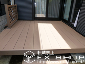 のウッドデッキ リウッドデッキ 200 単体+独立式リウッドステップ2型+ リウッドデッキフェンス2型＜ラチス格子＞ 施工例