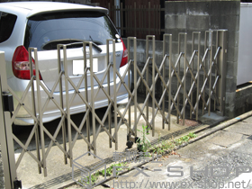 のカーゲート トリップゲート PA型 ノンレール 片開き 施工例