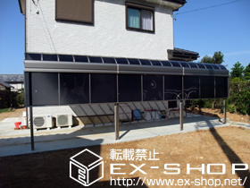 のテラス屋根 ライザーテラスII R型 連棟 テラスタイプ 積雪〜20cm対応＋前面スクリーン 1段仕様＋吊り下げ物干し 標準 2本入 施工例