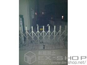 のカーゲート トリップゲート PC型 ノンレール 片開き 施工例