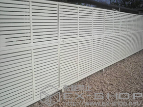 のフェンス・柵 エクスラインフェンス5型 2段支柱施工 施工例