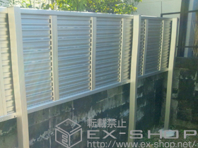 のフェンス・柵 エクスラインフェンス7型　多段柱タイプ 施工例