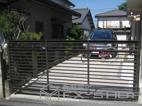 のカーゲート オーバードアS1型 電動式 施工例