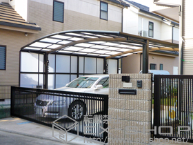 のカーポート カーブポートシグマIIIワイド 積雪〜30cm対応＋サイドパネル＋収納式物干し 標準 2本入り 施工例