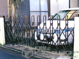 のカーゲート トリップゲート PB型 ノンレール 片開き 施工例