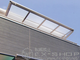 のバルコニー・ベランダ屋根 ライザーテラスII F型　ルーフタイプ 積雪〜20cm対応 施工例