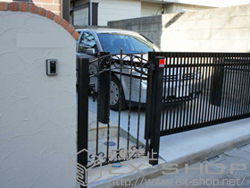 のカーゲート オーバードアS2型　手動タイプ 施工例