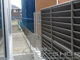 LIXIL リクシル(TOEX)のフェンス・柵・塀 ハイグリッドフェンス N8型 施工例