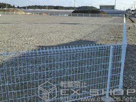 のフェンス・柵 メッシュフェンス G10-R 自由柱タイプ 施工例