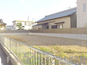 のフェンス・柵 ルーバーフェンス1型　フリーポールタイプ 施工例