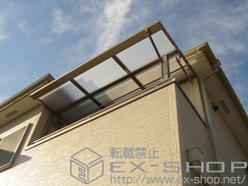 のバルコニー・ベランダ屋根 ライザーテラスII F型 屋根タイプ 単体 積雪〜20cm対応+吊り下げ物干し　標準　ショート　2本入(\11,000) 施工例