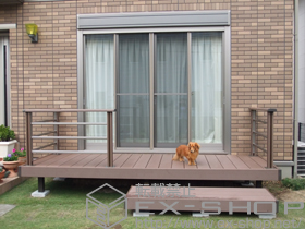 のウッドデッキ リコステージII 単体+リードデッキ床板3枚+デッキフェンス 横ビームパネル 施工例