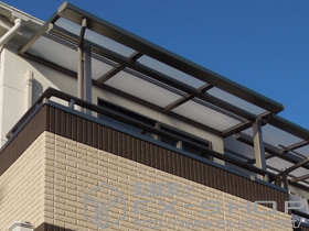 のバルコニー・ベランダ屋根 ライザーテラスII Ｆ型 屋根タイプ メーター　積雪〜20cm対応 施工例