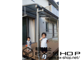 のバルコニー・ベランダ屋根 プレシオステラス R型 屋根タイプ 積雪〜20cm対応 施工例