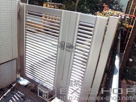 の門扉 プレシオス門扉 横格子 親子開き 門柱仕様 施工例