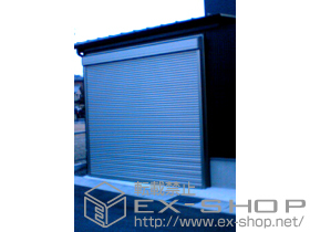 のガレージシャッター ガレージシャッタークワトロ　電動式　外部付タイプ 施工例