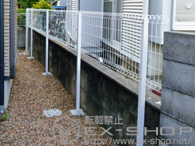 のフェンス・柵 イーネットフェンス1F型 自由柱タイプ 施工例
