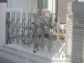 のカーゲート トリップゲート ＰＡ型 ノンレール　片開き 施工例