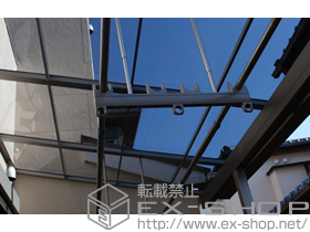 のテラス屋根 ライザーテラスII F型 テラスタイプ 単体 積雪〜20cm対応＋吊り下げ物干し 標準 2本入り 施工例