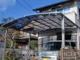 のカーポート カーブポートシグマIII ワイド 積雪〜30cm対応+柱ガード 施工例