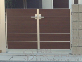 の門扉 シンプルモダン門扉7型 両開き 機能門柱使用 施工例