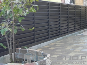 のフェンス・柵 サニーブリーズフェンスA型 間仕切りタイプ 施工例