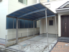 のカーポート レイナポート 積雪〜20cm対応+レイナポート サイドパネル　1段仕様+レイナポート 着脱式サポート（標準・ハイルーフ兼用） 施工例