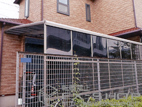 のカーポート ルーフポートシグマIII 積雪〜30cm対応+ルーフポートシグマIII用 サイドパネル 施工例