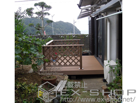 のウッドデッキ リコステージII 単体＋デッキフェンス（フラットラチスパネル/粗目）×5スパン 施工例