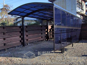 のカーポート レイナワンポートZ 積雪〜20cm対応+レイナワンポートZ サイドパネル+レイナワンポートZ 屋根ふき補強部品 施工例