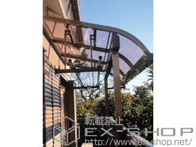 のバルコニー・ベランダ屋根 ライザーテラスII R型 1500 屋根タイプ 単体 積雪〜50cm対応+吊り下げ式物干し 標準 2本入り 施工例