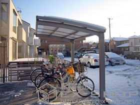 のサイクルポート・駐輪場 カーブポートシグマIII ミニ 積雪〜20cm対応 施工例