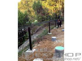 のフェンス・柵 メッシュフェンス G10-R 施工例