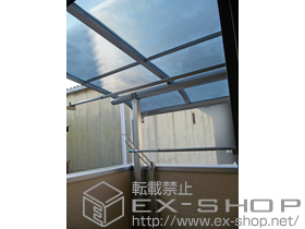 のバルコニー・ベランダ屋根 ヴェクターテラス R型 屋根タイプ 単体 積雪〜20cm対応+吊り下げ式物干し 標準 2本入り 施工例