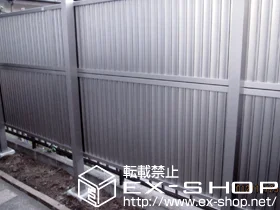 LIXIL リクシル(TOEX)のフェンス プリレオR6型フェンス 多段柱施工 施工例