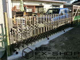 のカーゲート トリップゲート ペットガード型 ノンレール 片開き 47S 施工例