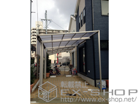 のカーポート エフルージュベーカ 積雪〜20cm対応＋ウマ出し加工部材＋エフルージュベーカ用 サイドパネル 施工例