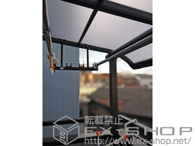 のバルコニー・ベランダ屋根 プレシオステラス R型 屋根タイプ 単体 積雪〜20cm対応+吊り下げ物干し  標準 2本入 施工例