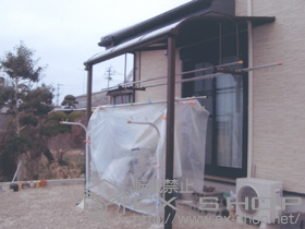 のテラス屋根 プレシオステラス R型 テラスタイプ 単体 積雪〜20cm対応+吊り下げ物干し　ロング　2本入 施工例