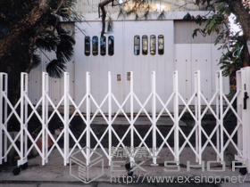 のカーゲート トリップゲート PB型 ノンレール 片開き 施工例