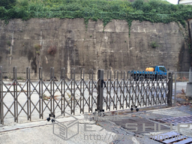 のフェンス・柵 イーネットフェンス1F型 自由柱タイプ 施工例